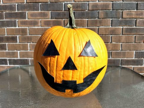 本物のかぼちゃでジャックオーランタンを作ろう カービングキットを使ってパンプキンカービング実践 パーティーグッズ バルーンの Amscan アムスキャン